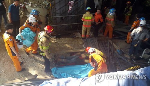 韩国南杨州地铁施工现场发生崩塌 已造成4死10伤【组图】
