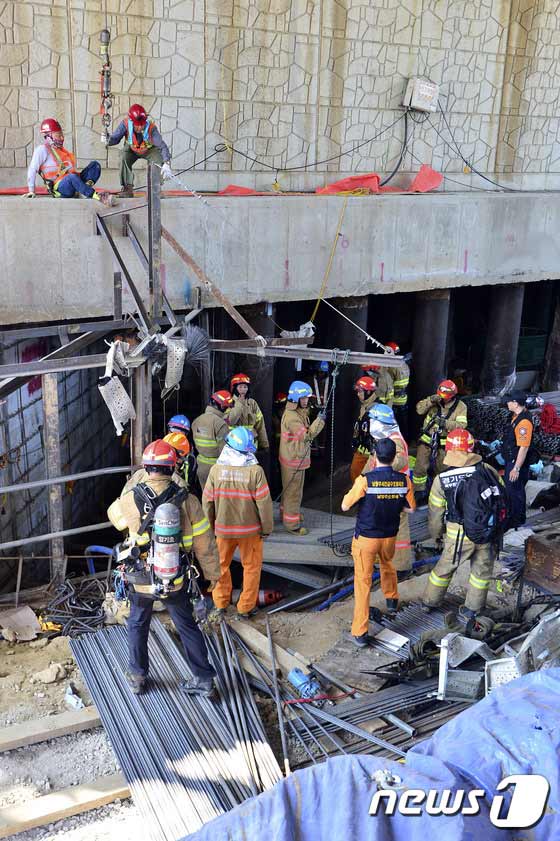 韩国南杨州地铁施工现场发生崩塌 已造成4死10伤【组图】