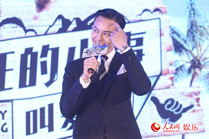 陈伟霆Jessica大跳热舞 谢霆锋隔空点赞师弟【组图】