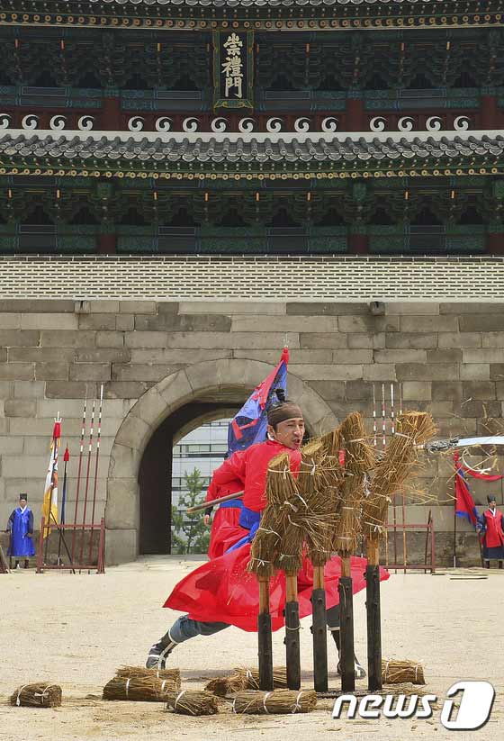 韩国传统武艺展示（图片来源：news1）