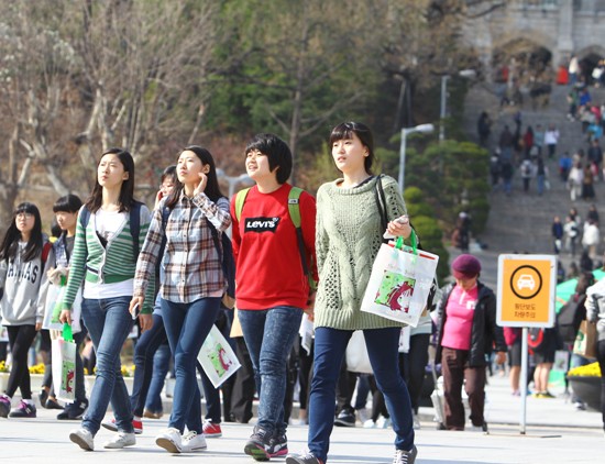 韩国青年失业率飙升至10.3% 创17年新高