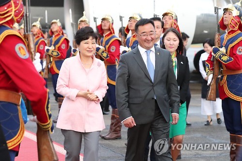 朴槿惠首访蒙古国 出席亚欧峰会开展密集外交（图）