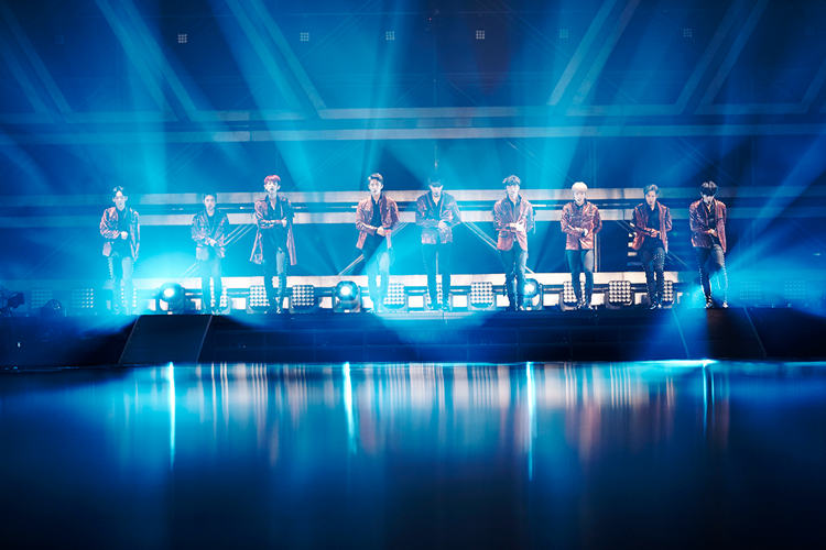 EXO第三次单独演唱会团队照