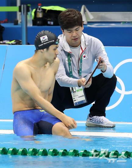 冲刺里约奥运！韩国游泳代表队加紧训练【组图】