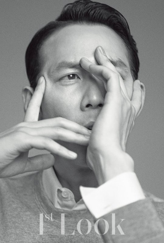 刘亚仁李孝利等拍黑白大片 秀智现性感“侧颜杀”【组图】