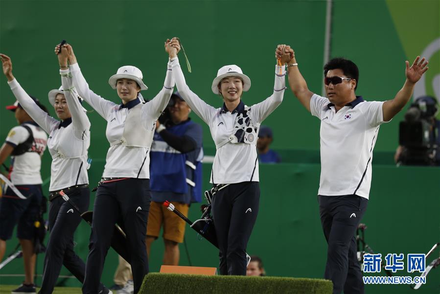 韩国队女子射箭团体赛夺金 5比1战胜俄罗斯（组图）