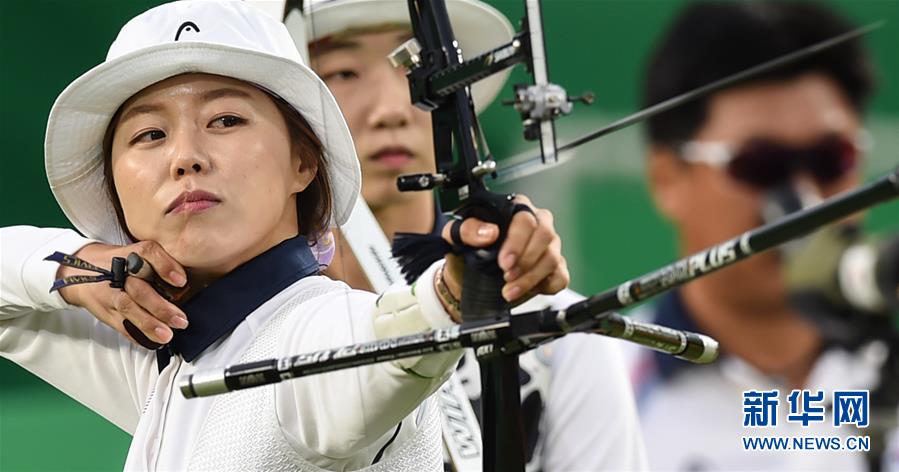 韩国队女子射箭团体赛夺金 5比1战胜俄罗斯(组