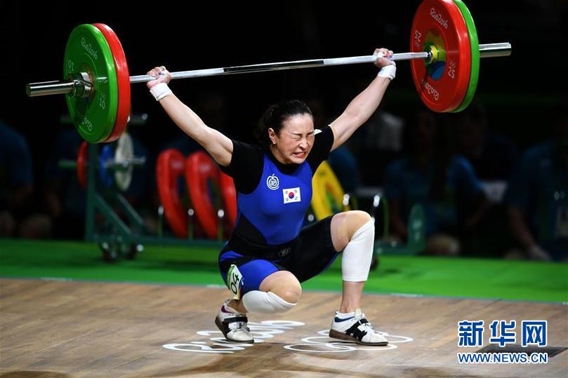 【里约奥运】举重——女子53公斤级：韩国选手尹真熙获季军