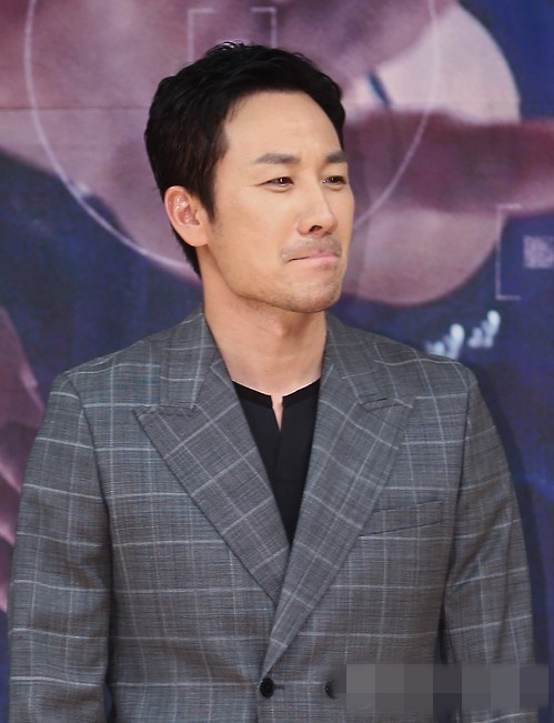 韩国演员严泰雄涉嫌性侵被指控 警方：已立案调查（图）