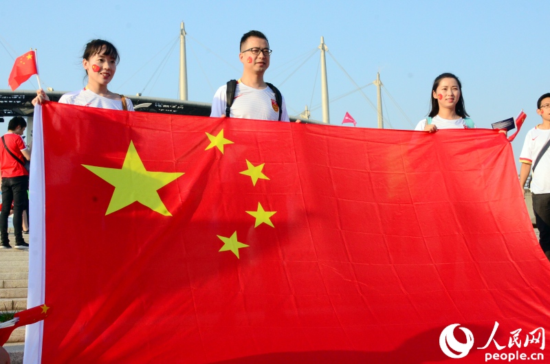 世预赛12强赛首场即将开战 国足球迷集结首尔【组图】