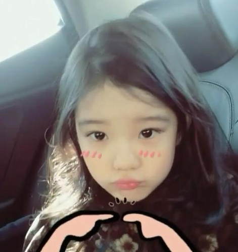 韩国8岁女孩被称最美女童！撞脸《步步惊心:丽》IU和全智贤（组图）