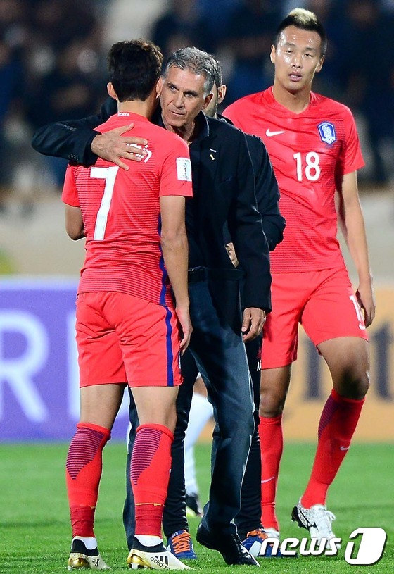【世预赛】韩国0-1不敌伊朗遭遇12强赛首败 国足0-2乌兹别克