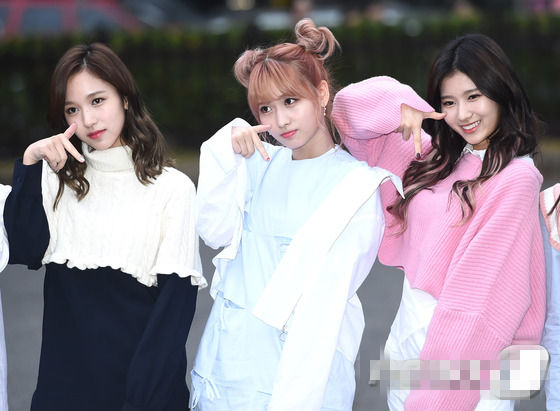 Mina、Momo、Sana
