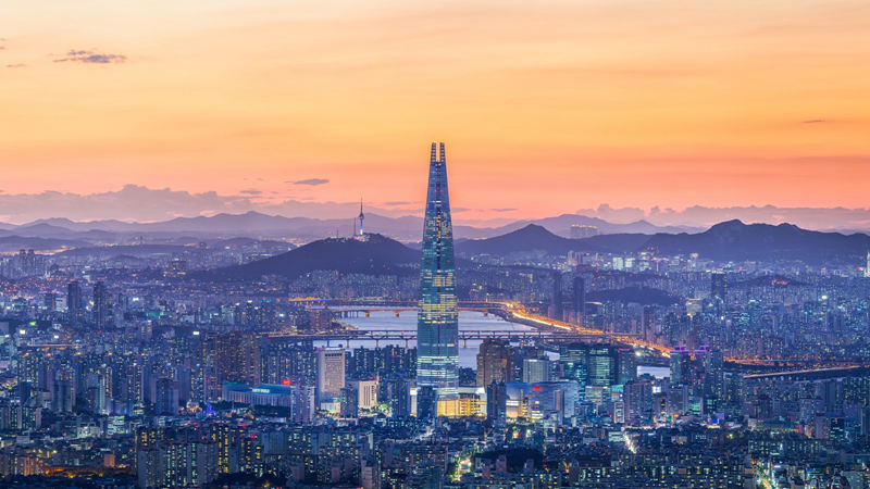 韩国最高、世界排名第五的乐天世界塔即将竣工