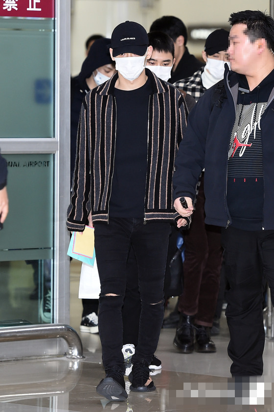 EXO