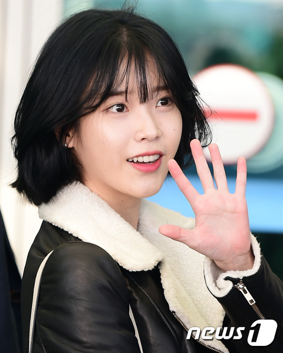 IU����LOOK�������� ����˧�� ����ͼ����4��