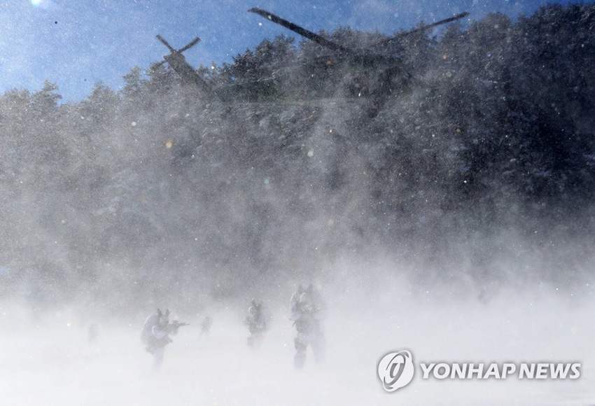 韩国特战部队进行耐寒训练暴风雪中磨练意志组图5