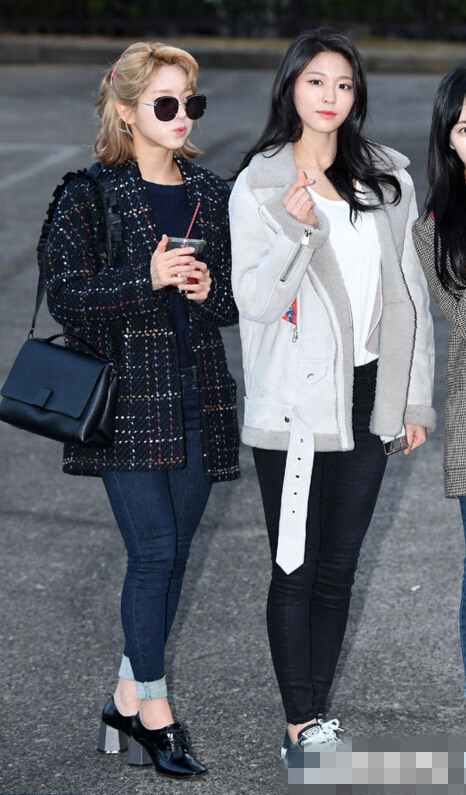 AOA ݶ ѩ