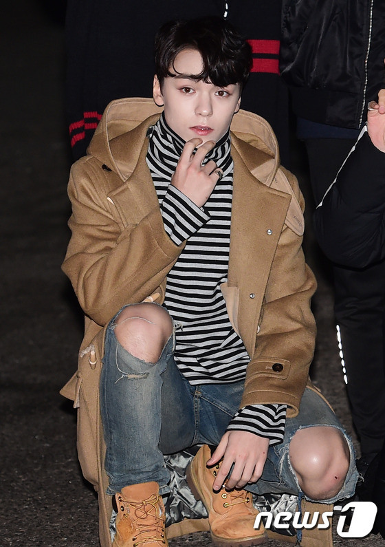 Seventeen VERNON