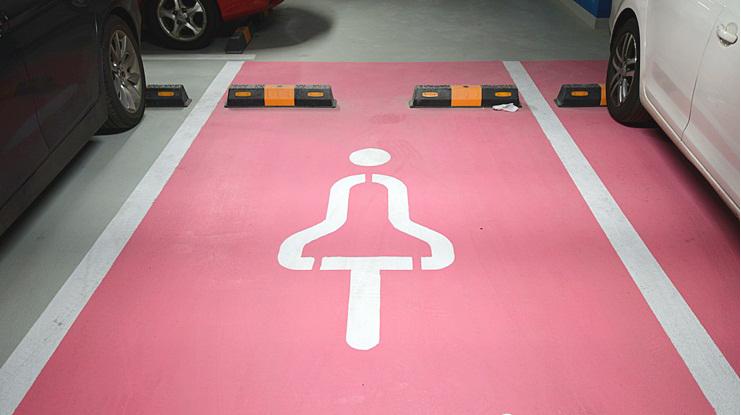 首爾市設置了女性專用停車位。