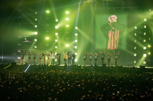 Bigbang首爾演唱會圓滿落幕 新舊歌曲齊上演現場沸騰【組圖】