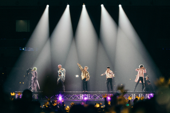 BigBang5˺׶ݳ T.O.Pݱ˿ͼ2