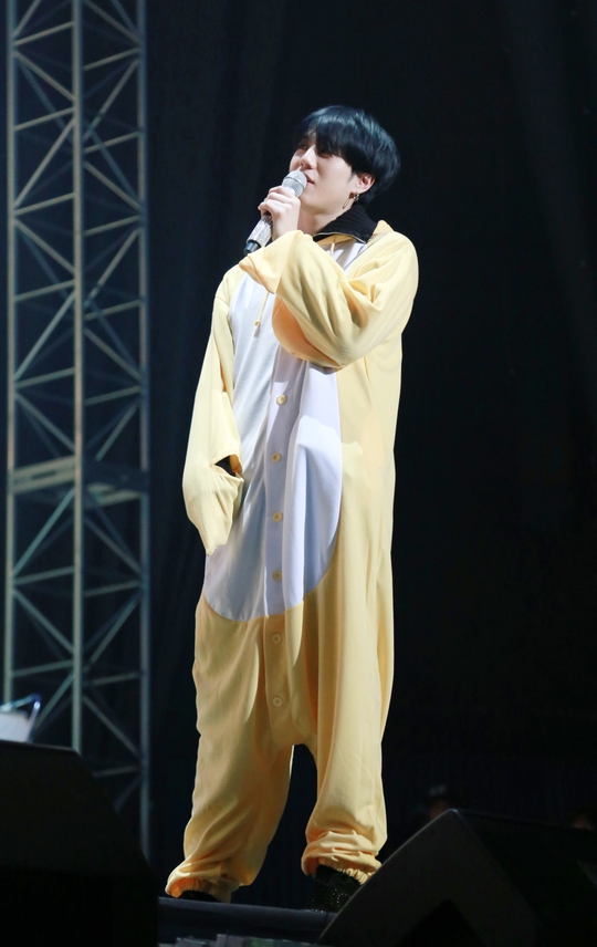 GOT7出道三周年見面會現場照大公開 王嘉爾朴珍榮穿玩偶服萌萌噠【組圖】【11】