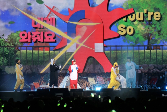 GOT7出道三周年見面會現場照大公開 王嘉爾朴珍榮穿玩偶服萌萌噠【組圖】【14】