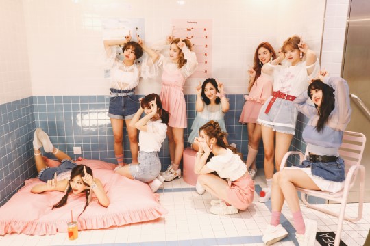 TWICE��ר��SIGNAL��Ļ�������ع� �������ȿɰ����Ӹ�����ġ���ͼ��