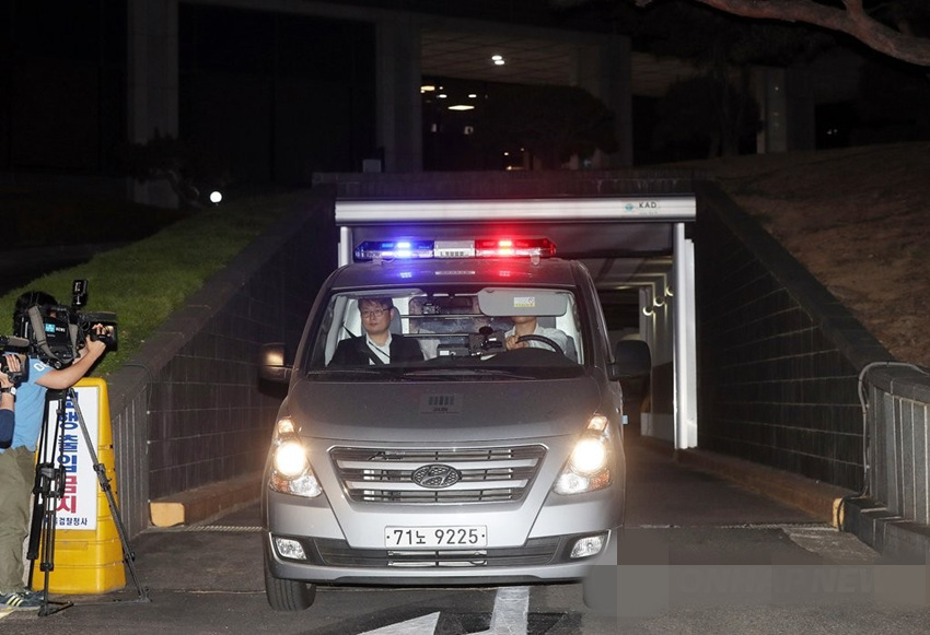 韓國“親信門”：崔順實女兒被捕后再接受檢方傳喚【組圖】【10】