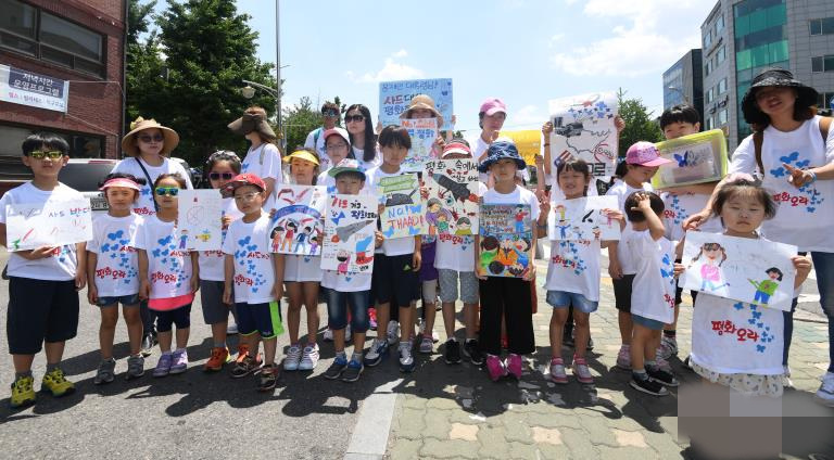 韓國兒童作畫送文在寅 呼吁取消部署“薩德”【組圖】【6】