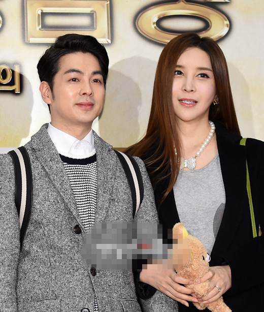 變性女星協議離婚結束10年婚姻 細數河莉秀Micky鄭昔日甜蜜撒糖照【組圖】【23】
