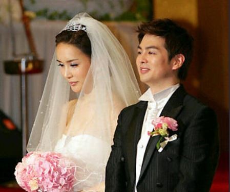 變性女星協議離婚結束10年婚姻 細數河莉秀Micky鄭昔日甜蜜撒糖照【組圖】【20】
