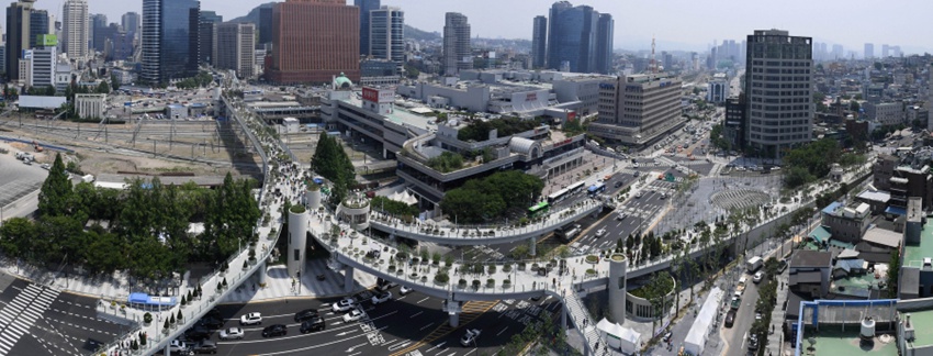 “首爾路7017”高架步行街及周邊風景（圖片由首爾市政府提供）