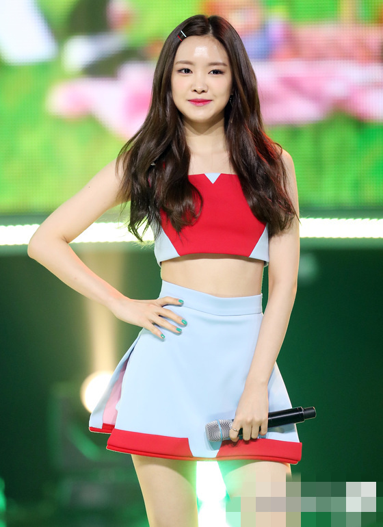 A pink ���ȶ�