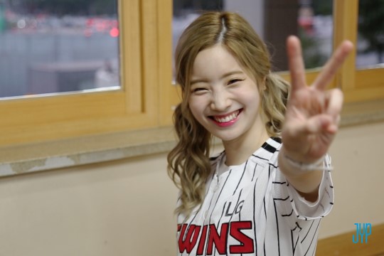 TWICEΪ Ļϰմ󹫿ͼ13