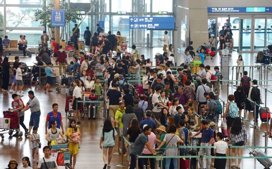 韓國進入夏季休假期 仁川機場迎出境游高峰【組圖】【3】