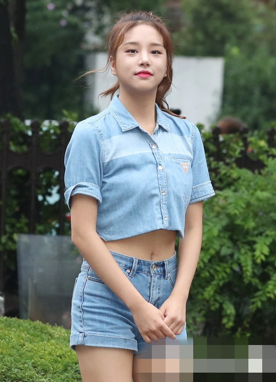 LABOUM 安率濱（Sol Bin）
