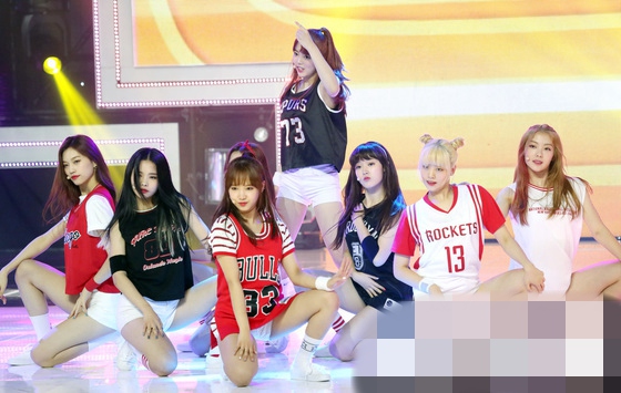  Weki Meki 