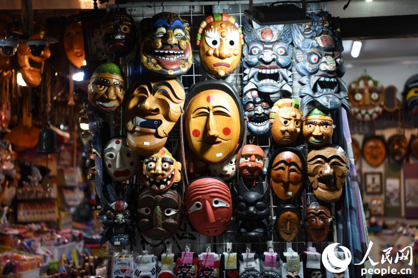 風格迥異的韓國傳統面具 裴埈基攝