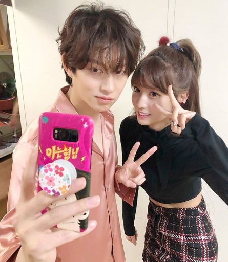 TWICE־Чʶĸ硷 Super Juniorϣɹͼ