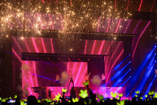 淚目！Bigbang入伍前最后一場演唱會 權志龍等四成員合體【組圖】【7】