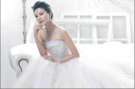 2017韩国婚纱照模板_爱分担携手韩国艺匠,开启奢华韩式婚纱照0首付模式！