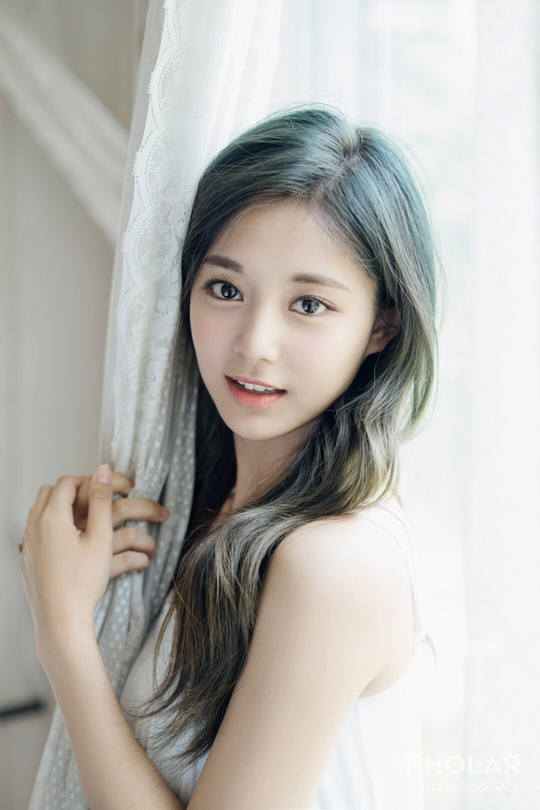 TWICE 