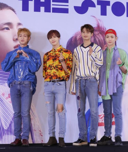 611磬SHINee׶ٰThe Story of Lightͻᣬ̩Key