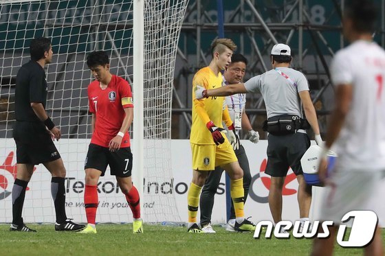 8月23日晚上，在印度尼西亞雅加達亞運會男足1/8決賽中，趙賢祐出現傷情被宋范根換下。