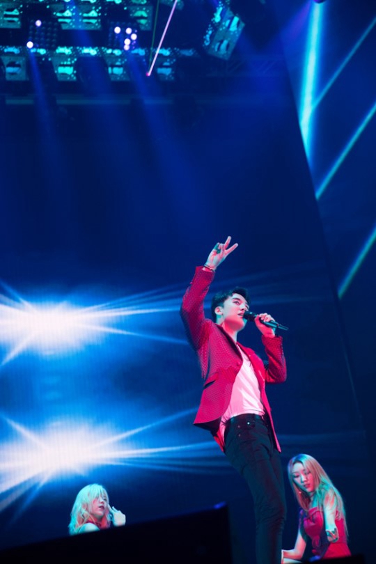 BIGBANG勝利“現在是我的全盛時代” 首場個人演唱會現場照曝光【組圖】【13】