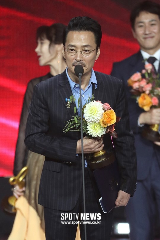 姜山愛獲國務總理表彰。