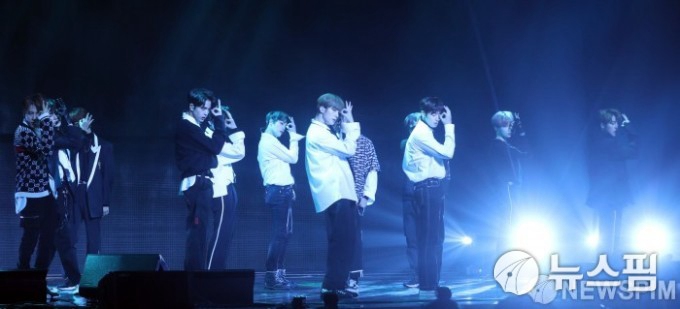韓男團THE BOYZ攜迷你三輯回歸 發布會現場氣氛熱烈【組圖】【2】