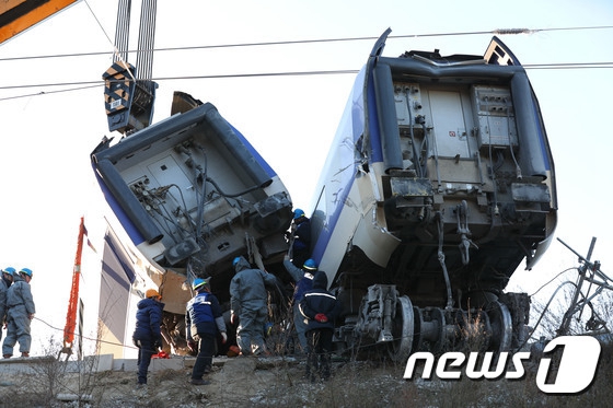 韓國江陵線高鐵列車恢復運行 搶修照公開【組圖】【2】